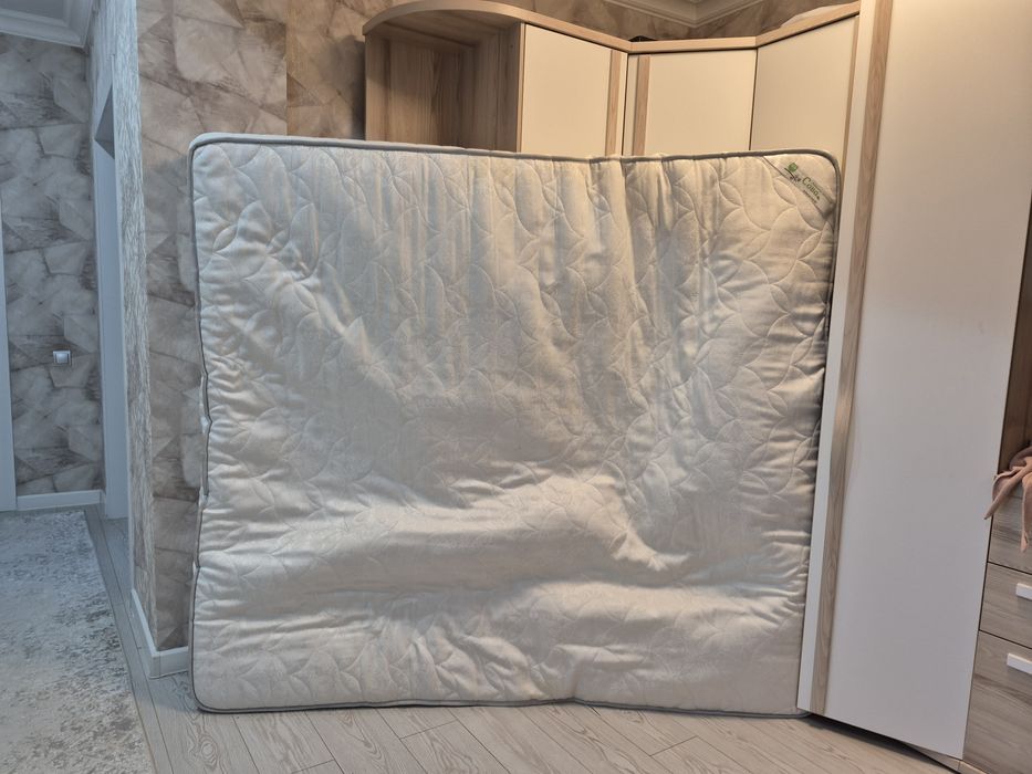 Продам матрас , матрас бу