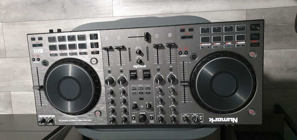 Consola/Controller/Mixer DJ Numark