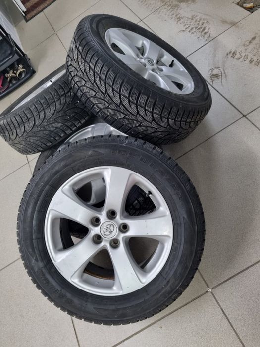 Продам автомобильную резину с дисками