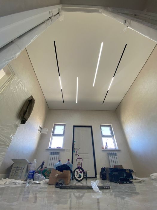 Кермелі төбе натяжной потолок