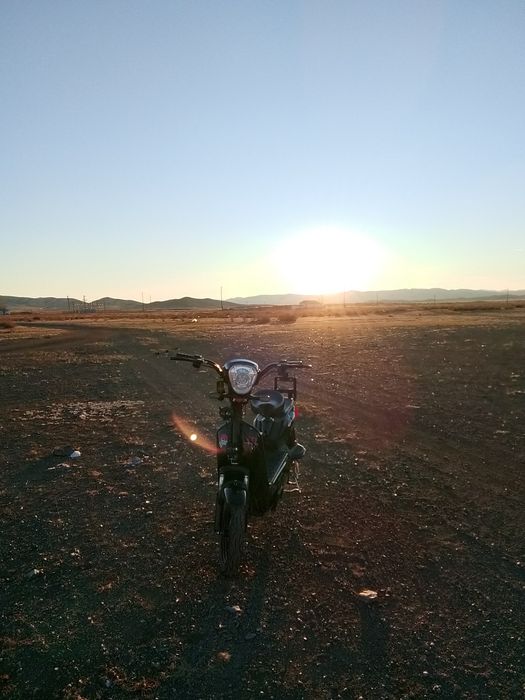 Продам электраскутер ск8