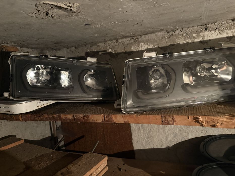 Фары галочками  семейство 10