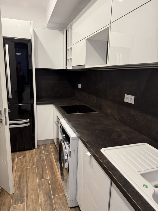 Apartament 3 camere et 2. 105mp