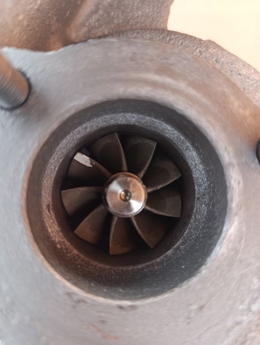 Хибридно турбо 1752 за 1.9 тди.