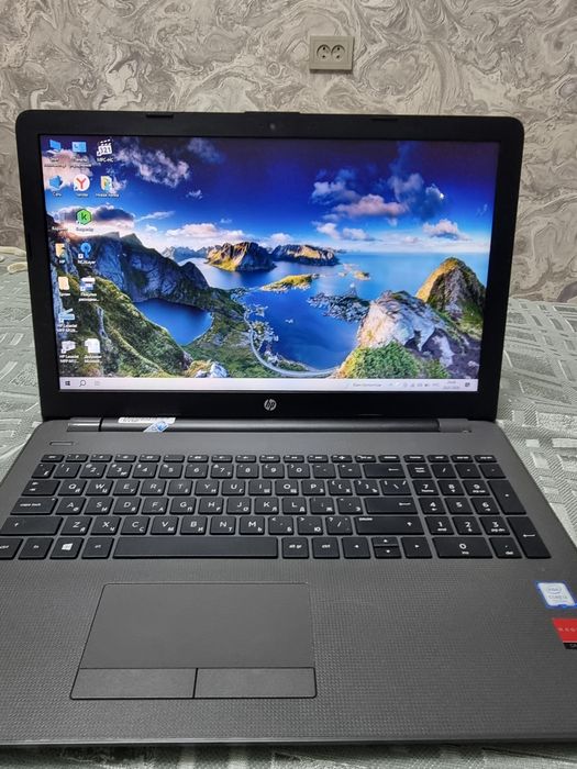 Ноутбук  Lenovo  HP 250 G6