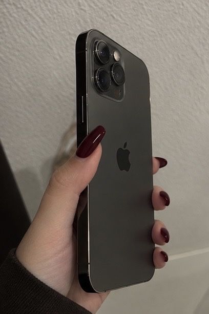 Продам iPhone 12 Pro Max