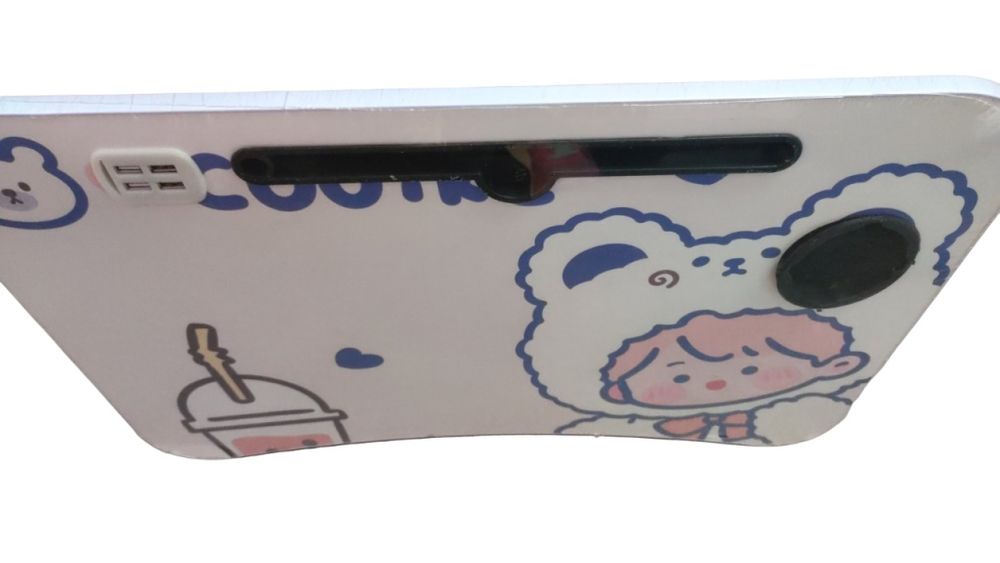 Детска масичка с място за чаша, с 4 USB порта , вентилатор и LED лампа