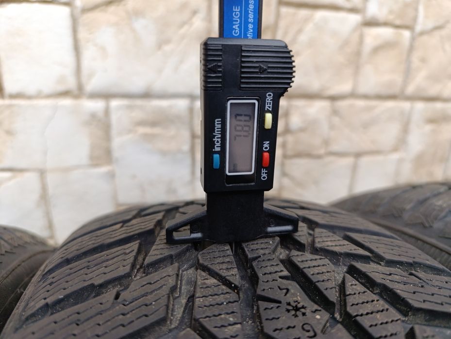 Зимни гуми Nokian 215/60/16 WRD4