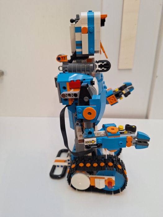 LEGO BOOST Creative Toolbox (17101) - complet