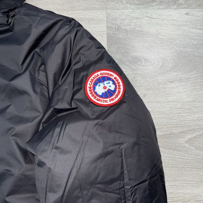 Пуховик Canada Goose