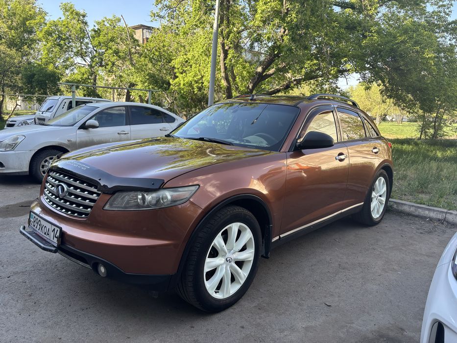 Продам Infiniti fx35 2003 год