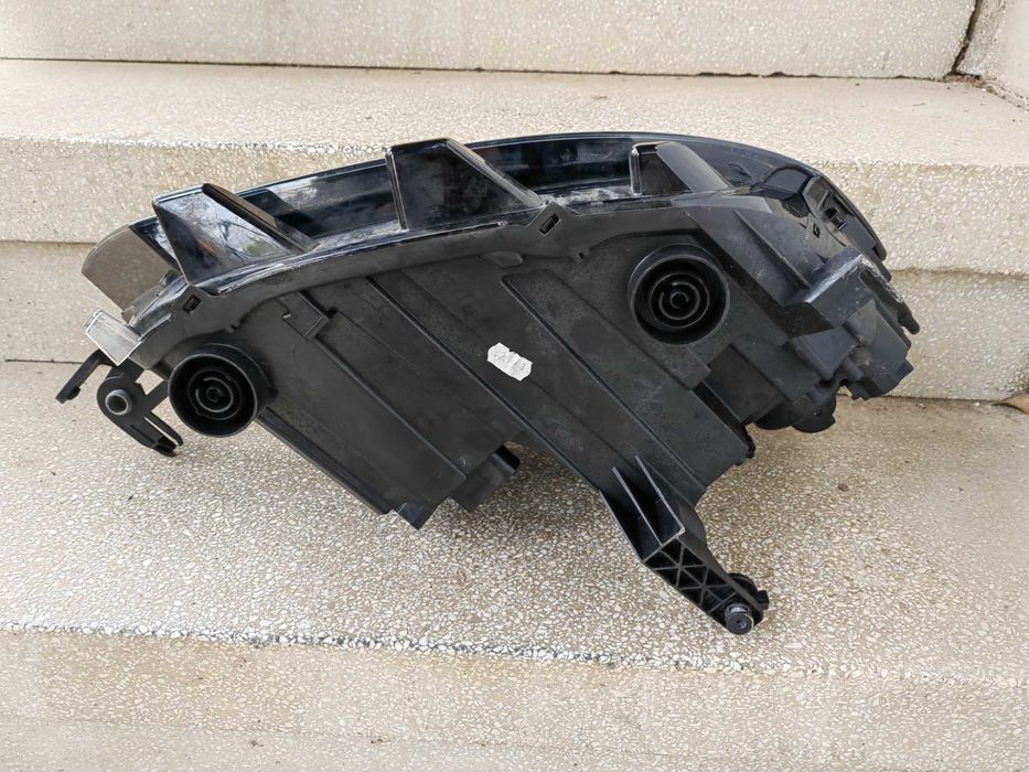 Фарове VW T-Roc ляв десен / Фар Т-Рок / Фар T-Roc Оригинални