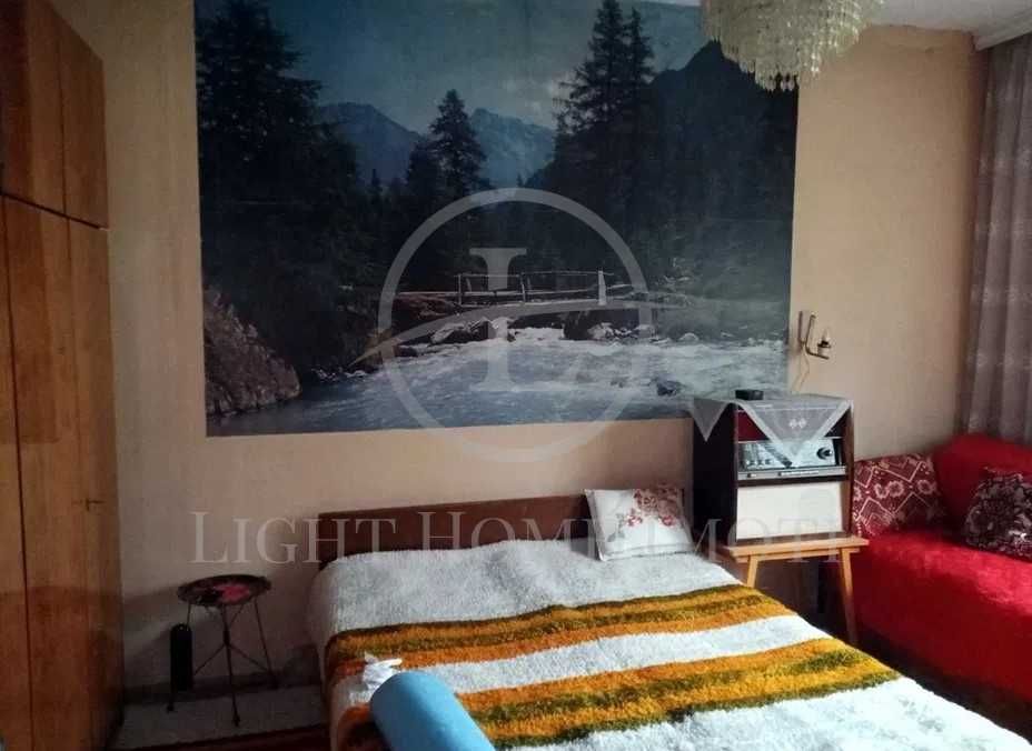 Реф. 856 Четиристаен Прослав