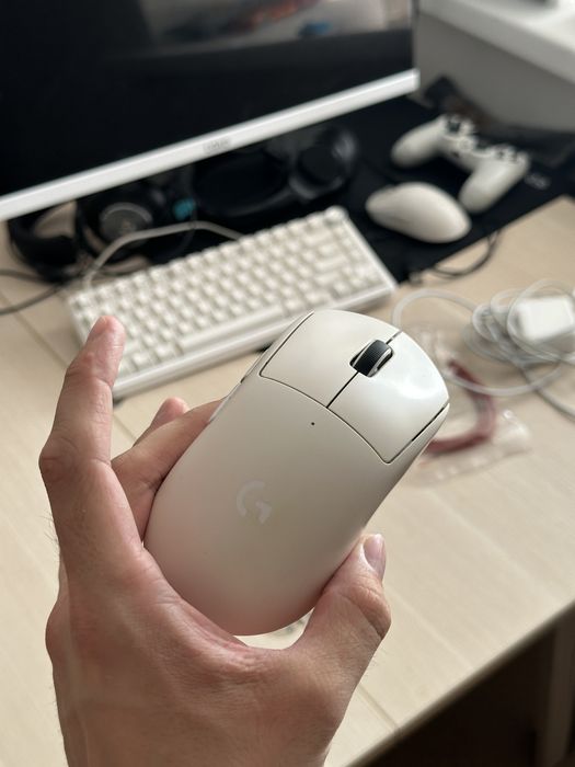 Продам мышь Logitech SUPERLIGHT