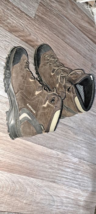 Lowa __Gore__tex__Дамски  Боти 37. 1/2