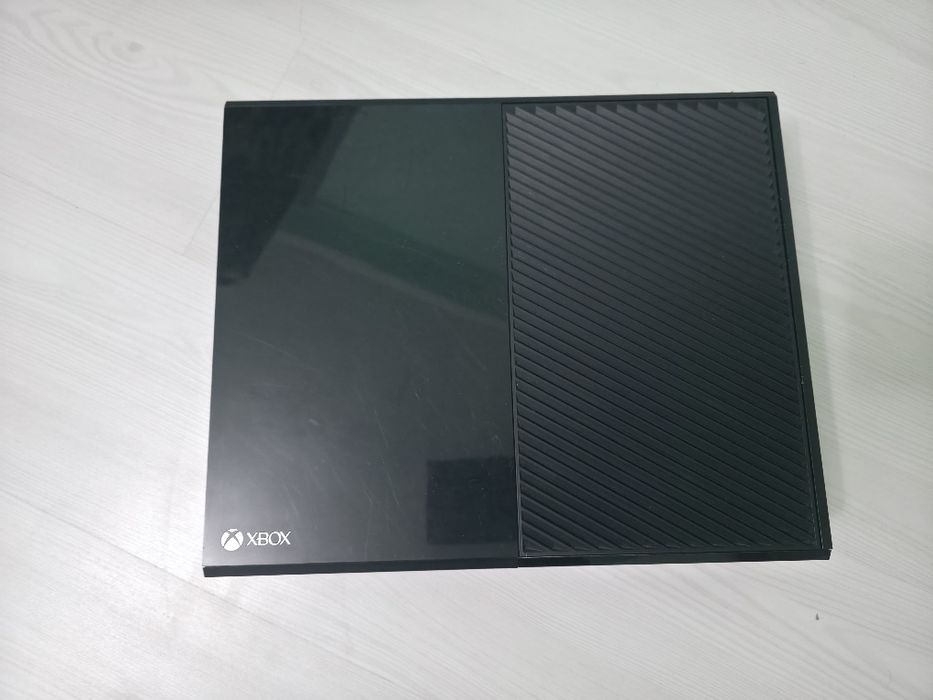 X box one negru.