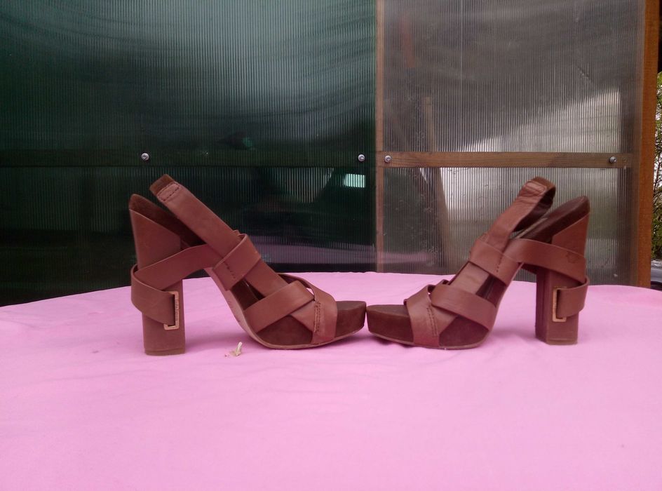 Високи модни обувки Sasha Fabiani