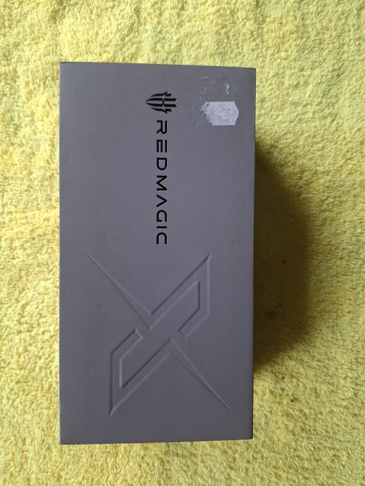 Vând/Schimb Redmagic 10 Pro 5g 256g ca Nou Dual Sim Fulbox Liber