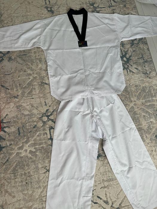 кимоно,добок для таэквондо WTF