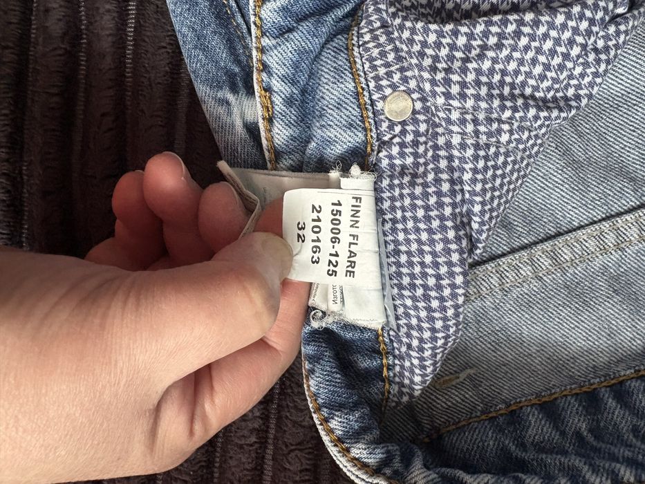 Джинсы женские прямые