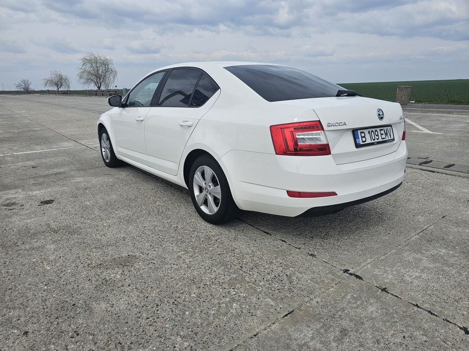 SKODA Octavia 2013 — imagine 13