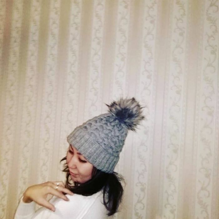 Продаю шапочки, снуд, варежки, шарфы, гетры, платье