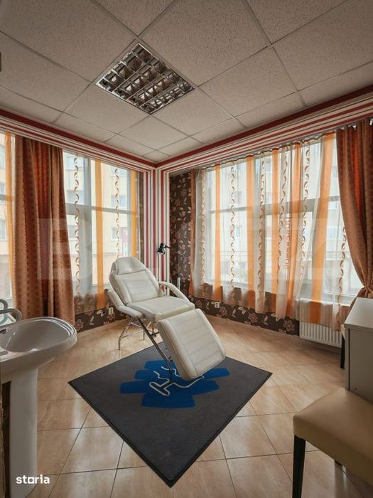 Spatiu comercial pentru salon, 70 mp, zona Centrala - Campia Turzii
