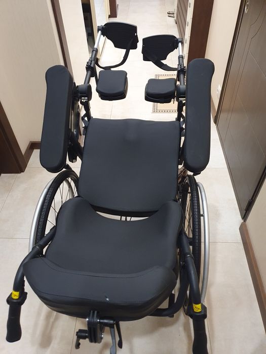 Инвалидна количка от висок клас.