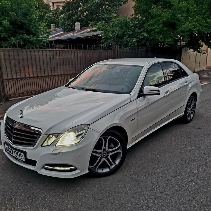 Mercedes  E class  2011 2.2d AUTOMAT  proprietar de 4 ani în acte fiscal pe loc