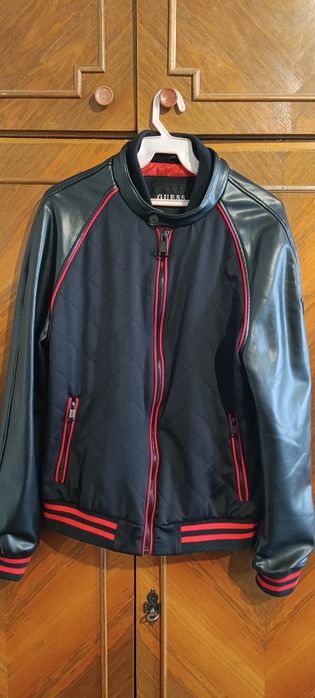 Geacă Bomber GUESS originală – Impecabilă (Mâneci piele) Mărimea XS