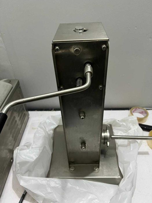 Продам шприц колбасный