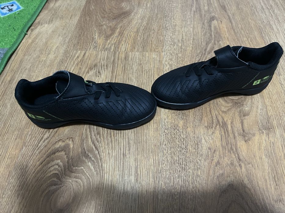 Ghete fotbal Dechatlon 28