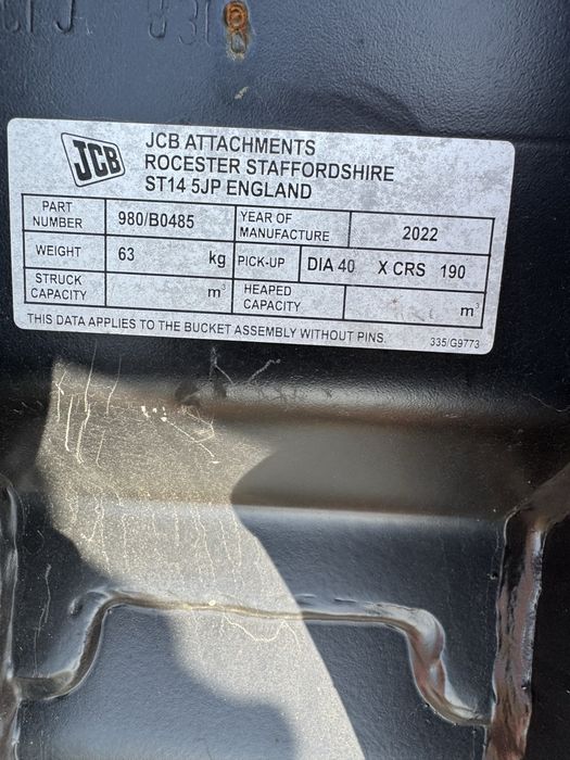 Кофи за багер чисто нови пин 40мм jcb