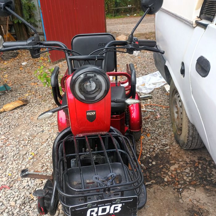 Vând tricicleta electrica