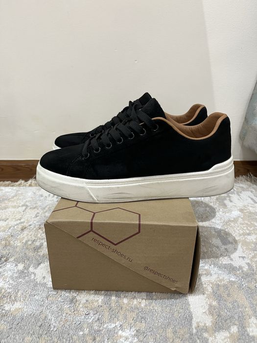 Продам кеды Zara