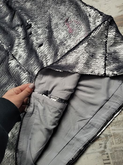 Fusta de paiete NOUA