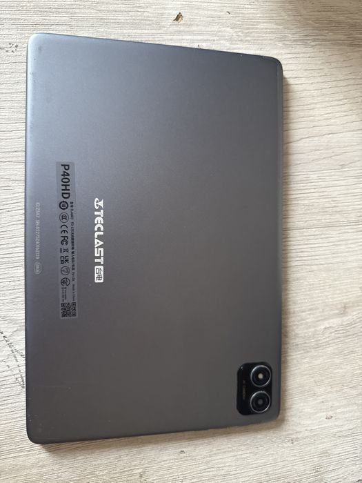 Планшет для учебы и игр