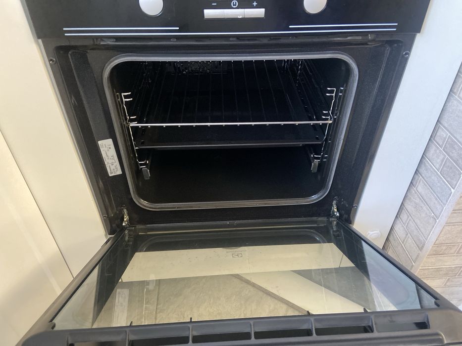 Духовка Electrolux
