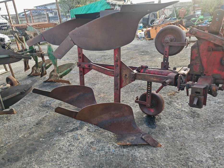 Plug reversibil 2 brazde