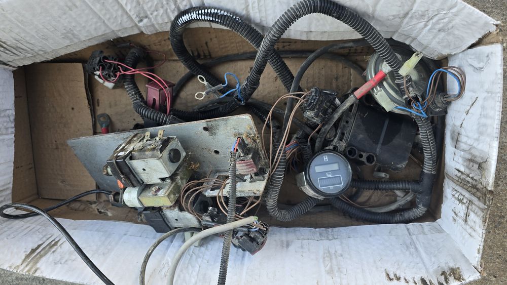 Части за стакер палетна количка