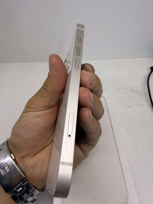 Айфон 13 128гб. 77%