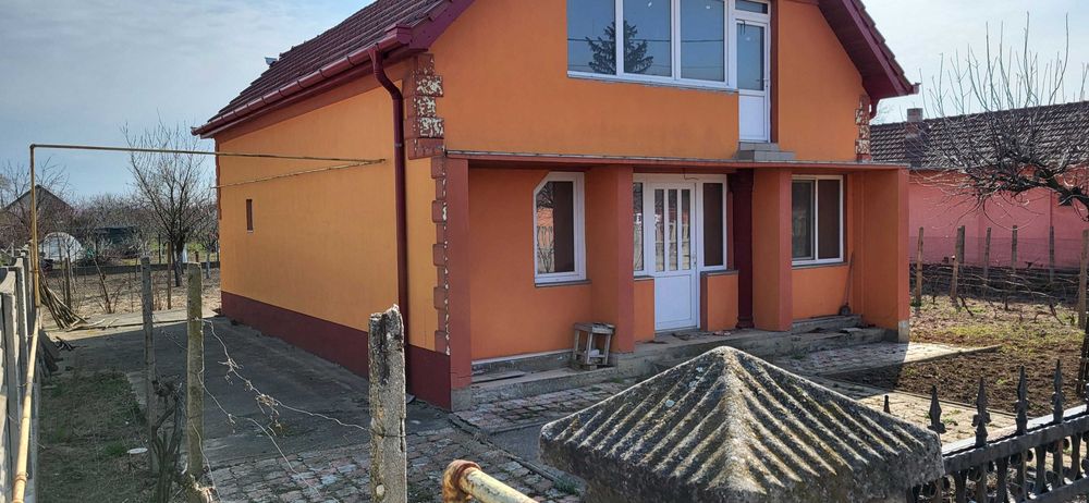 Casa de vanzare in Biharia