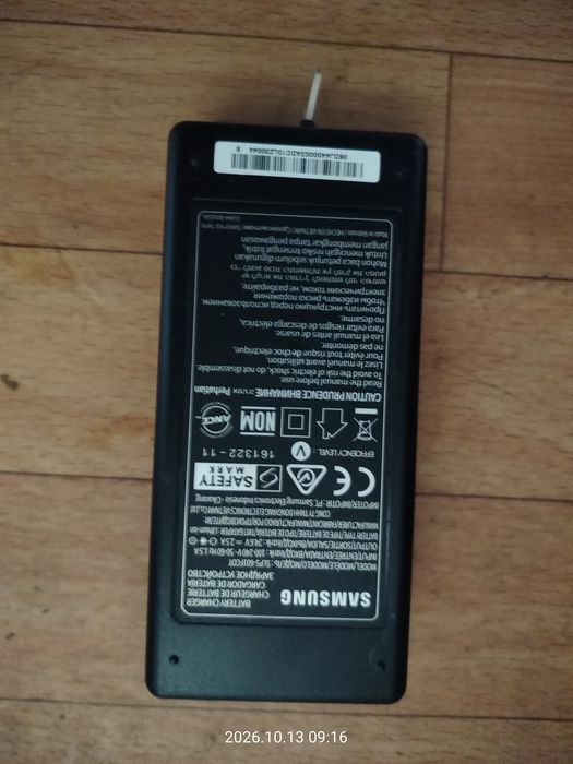продам робот-пылесос Samsung ( sr20m7070wd )