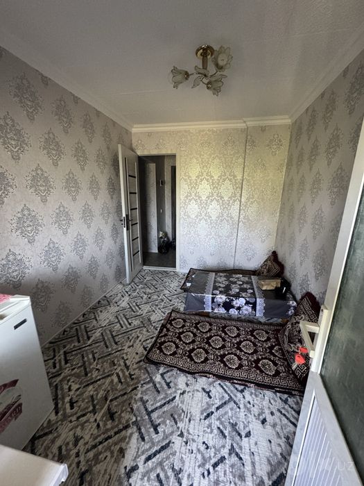 1 xona 2 qilingan kvartira sotiladi Fargona
