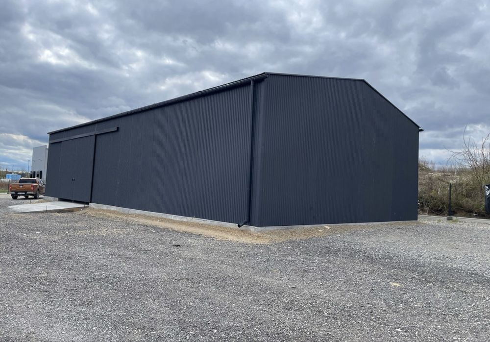 Hale metalice diferite dimensiunii