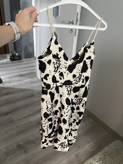 Къса рокля Asos хс размер