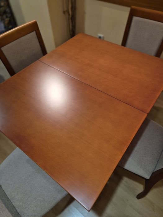 Трапезарна маса и 6 стола