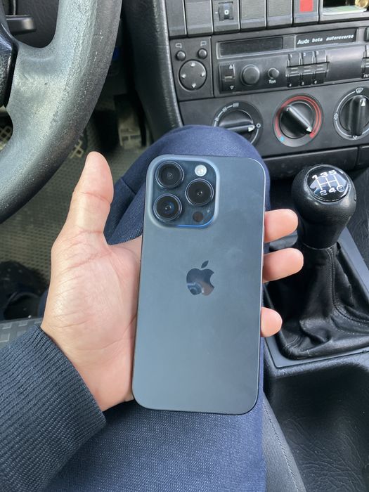 iPhone 15 pro 128 gb