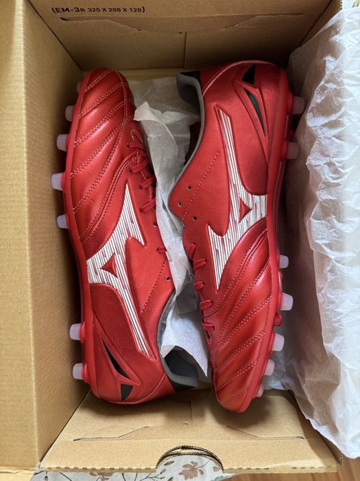 Ghete de fotbal Mizuno