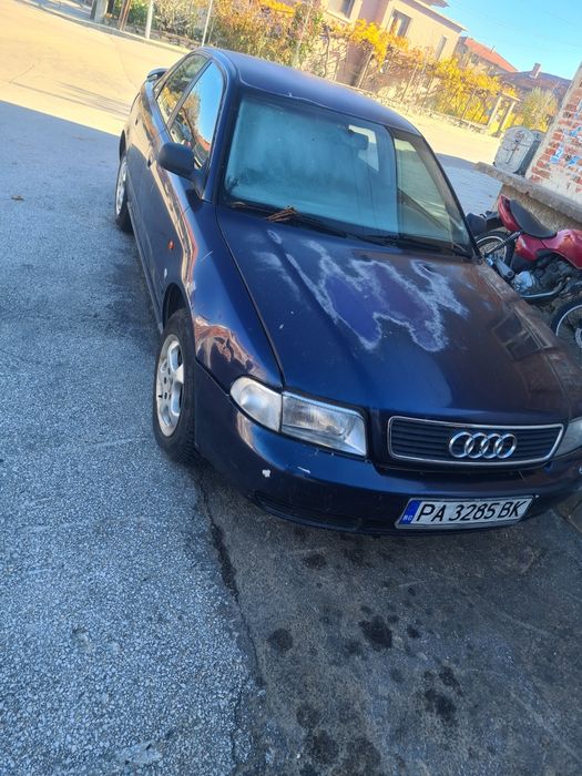 Автомобил Ауди А4